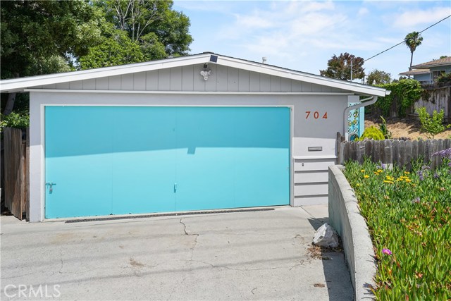 704 Blossom Lane, Redondo Beach, California 90278, 3 Bedrooms Bedrooms, ,2 BathroomsBathrooms,Residential,Sold,Blossom,SB20096376