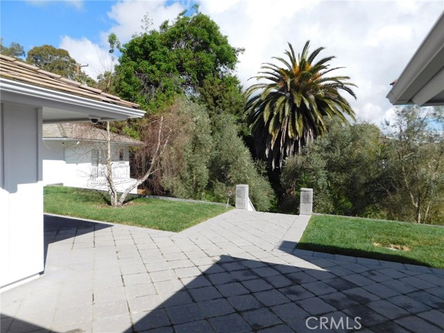 92 Crest Road, Rolling Hills, California 90274, 3 Bedrooms Bedrooms, ,3 BathroomsBathrooms,Residential,Sold,Crest,PV20051591