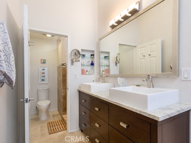2021 Carnegie Lane, Redondo Beach, California 90278, 3 Bedrooms Bedrooms, ,2 BathroomsBathrooms,Residential,Sold,Carnegie,SB19152326