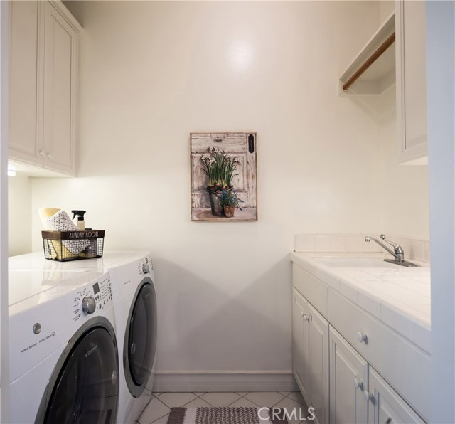 2306 John Street, Manhattan Beach, California 90266, 5 Bedrooms Bedrooms, ,4 BathroomsBathrooms,Residential,Sold,John,SB19259547