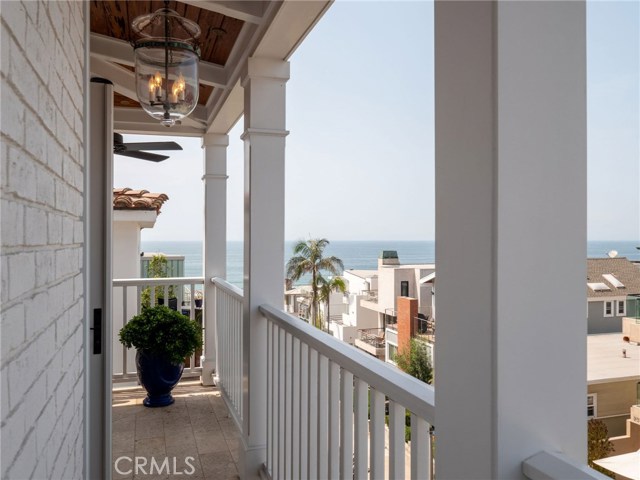 208 20th Street, Manhattan Beach, California 90266, 5 Bedrooms Bedrooms, ,6 BathroomsBathrooms,Residential,Sold,20th,SB20196913