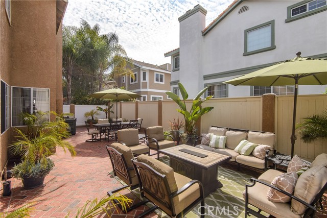 2412 Clark Lane, Redondo Beach, California 90278, 3 Bedrooms Bedrooms, ,2 BathroomsBathrooms,Residential,Sold,Clark,SB17057803