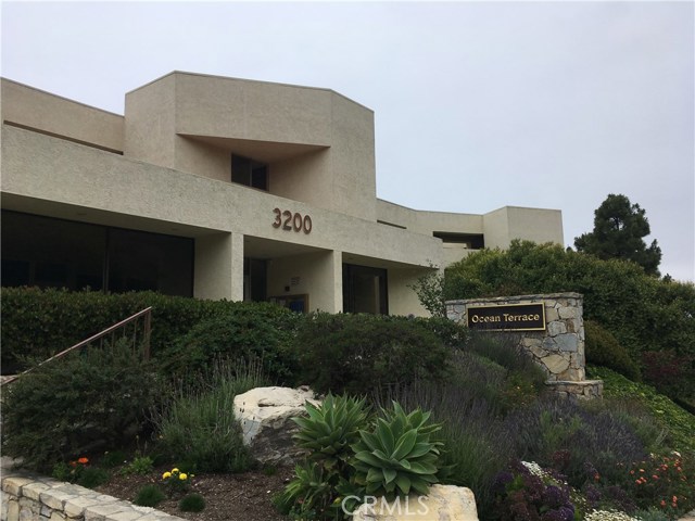 3200 La Rotonda Drive, Rancho Palos Verdes, California 90275, 2 Bedrooms Bedrooms, ,1 BathroomBathrooms,Residential,Sold,La Rotonda,SB17129072