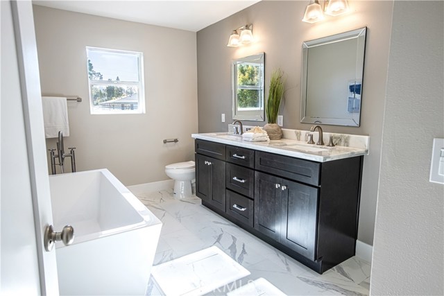 24242 OCEAN Avenue, Torrance, California 90505, 3 Bedrooms Bedrooms, ,2 BathroomsBathrooms,Residential,Sold,OCEAN,PW20093863