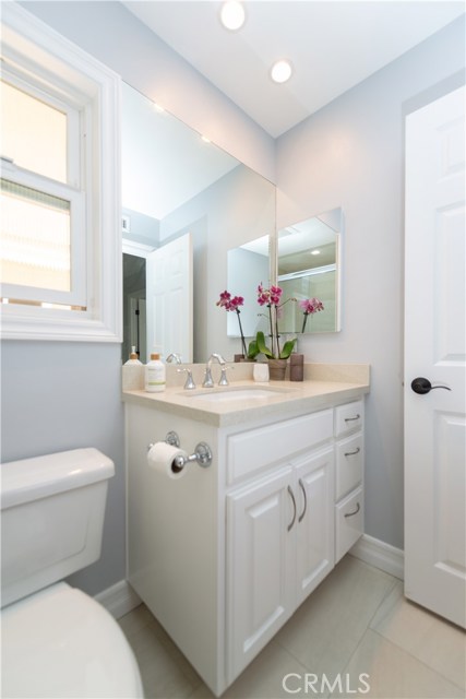 613 Lucia Avenue, Redondo Beach, California 90277, 3 Bedrooms Bedrooms, ,2 BathroomsBathrooms,Residential,Sold,Lucia,SB19228857