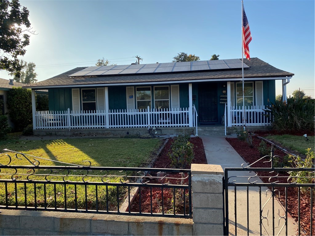 Detail Gallery Image 1 of 1 For 869 N 4th Ave, Covina,  CA 91723 - 3 Beds | 1 Baths