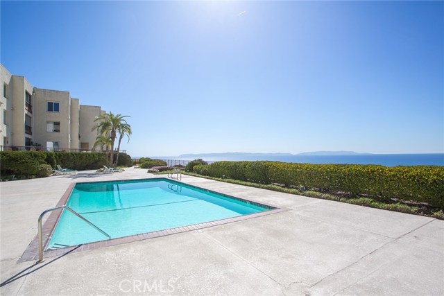 3200 La Rotonda Drive, Rancho Palos Verdes, California 90275, 2 Bedrooms Bedrooms, ,2 BathroomsBathrooms,Residential,Sold,La Rotonda,OC18078214