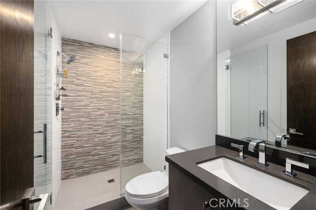319 34th Place, Manhattan Beach, California 90266, 3 Bedrooms Bedrooms, ,3 BathroomsBathrooms,Residential,Sold,34th,PV21029643
