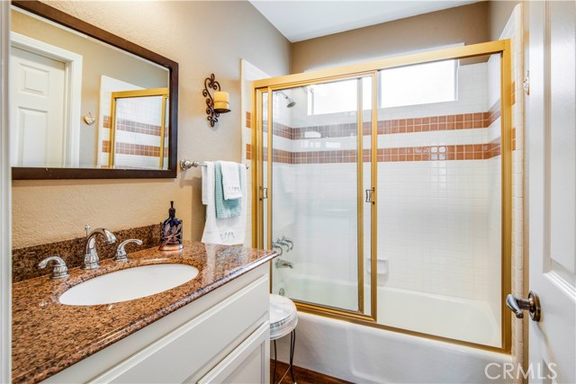 211 Helberta Avenue, Redondo Beach, California 90277, 2 Bedrooms Bedrooms, ,2 BathroomsBathrooms,Residential,Sold,Helberta,SB20006605