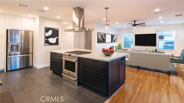 1829 Oak Avenue, Manhattan Beach, California 90266, 3 Bedrooms Bedrooms, ,2 BathroomsBathrooms,Residential,Sold,Oak,SB21146296