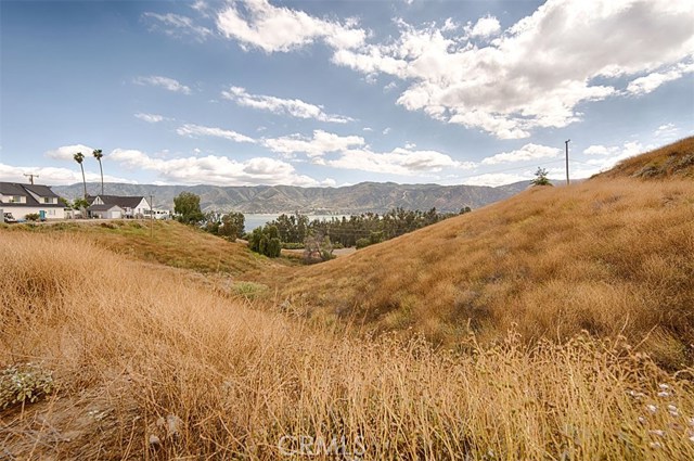 Lake View Avenue