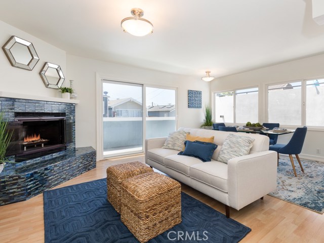 1136 2nd Street, Hermosa Beach, California 90254, 4 Bedrooms Bedrooms, ,3 BathroomsBathrooms,Residential,Sold,2nd,SB19115231