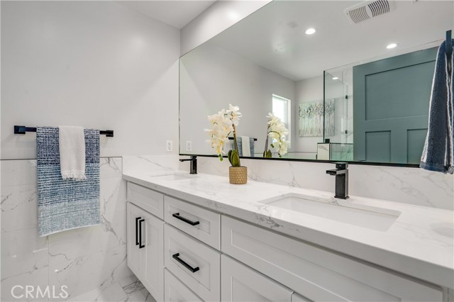821 Anita Street, Redondo Beach, California 90278, 4 Bedrooms Bedrooms, ,1 BathroomBathrooms,Residential,Sold,Anita,SB20077059