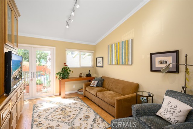 15 Oaktree Lane, Rolling Hills Estates, California 90274, 3 Bedrooms Bedrooms, ,1 BathroomBathrooms,Residential,Sold,Oaktree,PV19262443