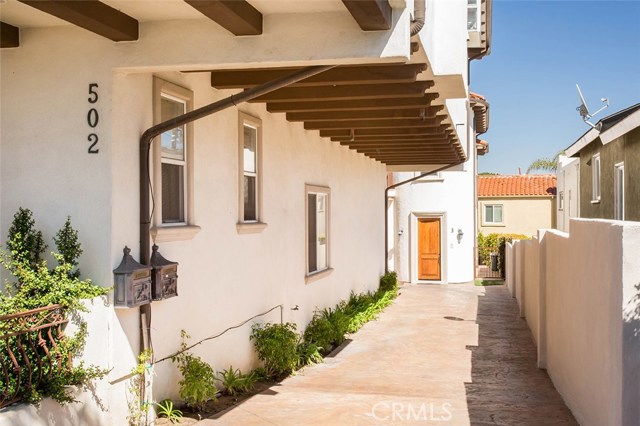 502 Juanita Avenue, Redondo Beach, California 90277, 3 Bedrooms Bedrooms, ,2 BathroomsBathrooms,Residential,Sold,Juanita,OC17042114