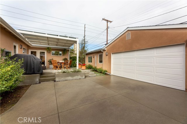 2703 Spreckels Lane, Redondo Beach, California 90278, 4 Bedrooms Bedrooms, ,3 BathroomsBathrooms,Residential,Sold,Spreckels,PW20057811
