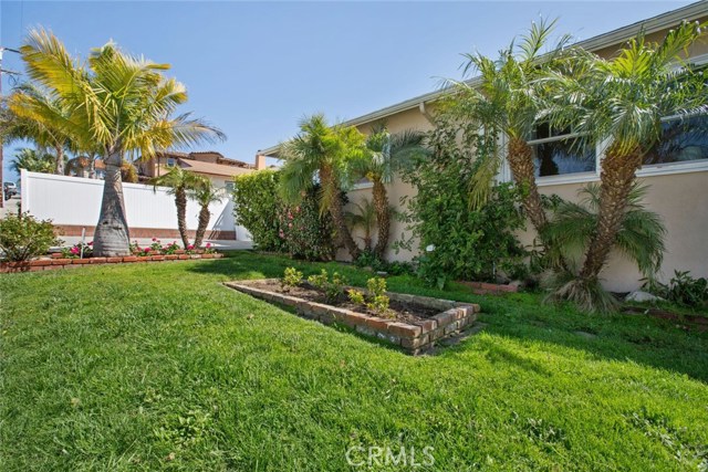 1900 Gates Avenue, Redondo Beach, California 90278, 3 Bedrooms Bedrooms, ,1 BathroomBathrooms,Residential,Sold,Gates,SB17065989