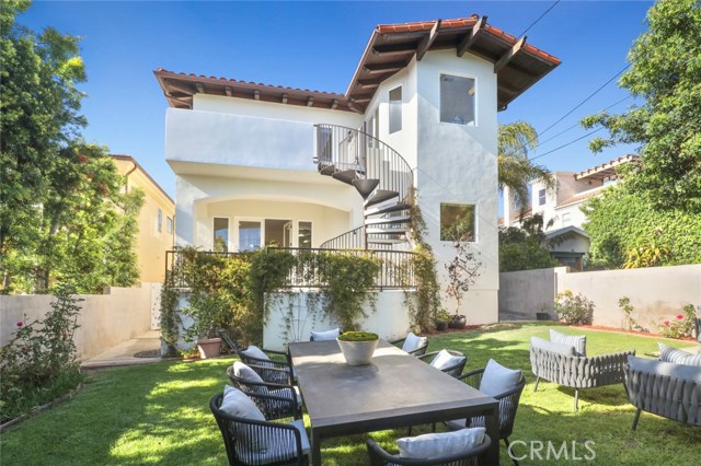 700 Avenue C, Redondo Beach, California 90277, 5 Bedrooms Bedrooms, ,5 BathroomsBathrooms,Residential,Sold,Avenue C,SB19123719