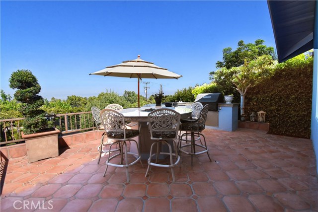 32 Harbor Sight Drive, Rolling Hills Estates, California 90274, 6 Bedrooms Bedrooms, ,2 BathroomsBathrooms,Residential,Sold,Harbor Sight,PV20212082