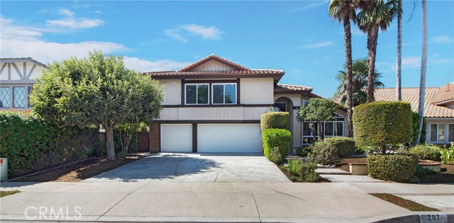 Photo of 207 Dartmouth Way, Placentia, CA 92870