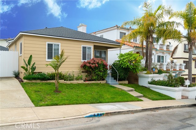 404 Miramar Drive, Redondo Beach, California 90277, 2 Bedrooms Bedrooms, ,1 BathroomBathrooms,Residential,Sold,Miramar,SB18277105