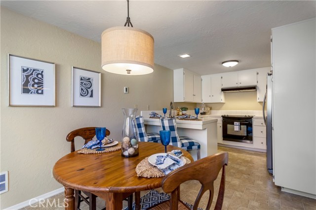 53 Cresta Verde Drive, Rolling Hills Estates, California 90274, 2 Bedrooms Bedrooms, ,2 BathroomsBathrooms,Residential,Sold,Cresta Verde,PV20033642