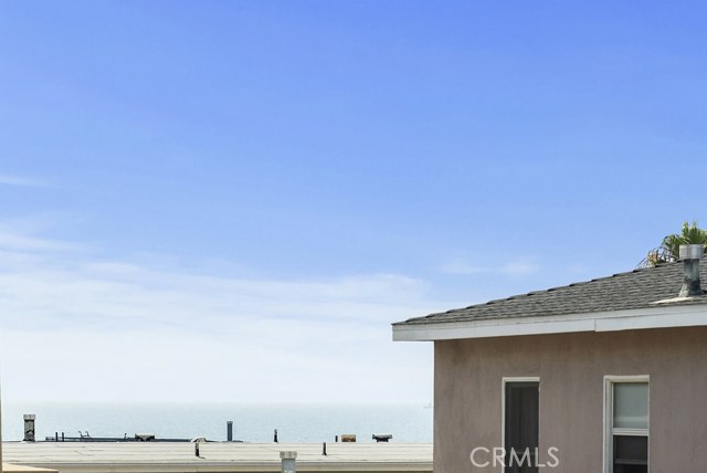 708 Loma Drive, Hermosa Beach, California 90254, 3 Bedrooms Bedrooms, ,2 BathroomsBathrooms,Residential,Sold,Loma,SB18168887