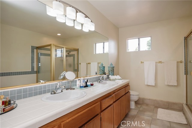2005 Warfield Avenue, Redondo Beach, California 90278, 3 Bedrooms Bedrooms, ,2 BathroomsBathrooms,Residential,Sold,Warfield,SB20106685