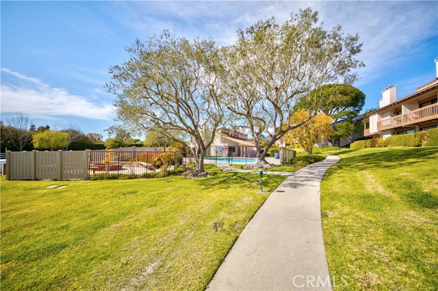 10 Seaview Drive, Rolling Hills Estates, California 90274, 3 Bedrooms Bedrooms, ,2 BathroomsBathrooms,Residential,Sold,Seaview,SB21062172