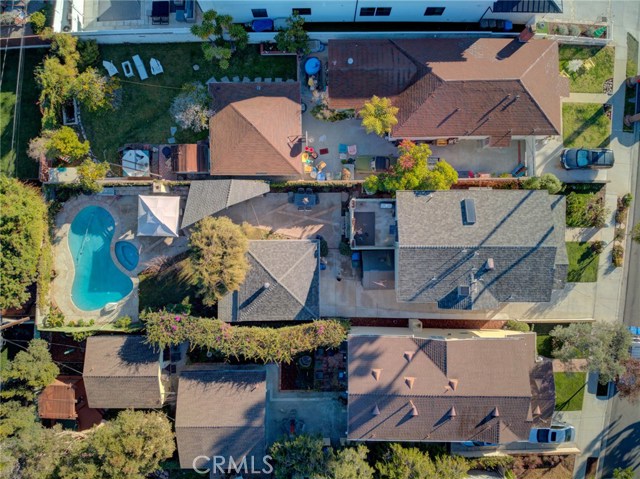1019 Avenue B, Redondo Beach, California 90277, 4 Bedrooms Bedrooms, ,2 BathroomsBathrooms,Residential,Sold,Avenue B,PV20263391