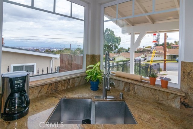 2065 Caddington Drive, Rancho Palos Verdes, California 90275, 3 Bedrooms Bedrooms, ,2 BathroomsBathrooms,Residential,Sold,Caddington,OC19039358