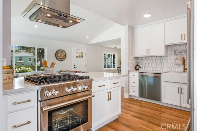 2517 Ralston Lane, Redondo Beach, California 90278, 3 Bedrooms Bedrooms, ,2 BathroomsBathrooms,Residential,Sold,Ralston,PV21156010