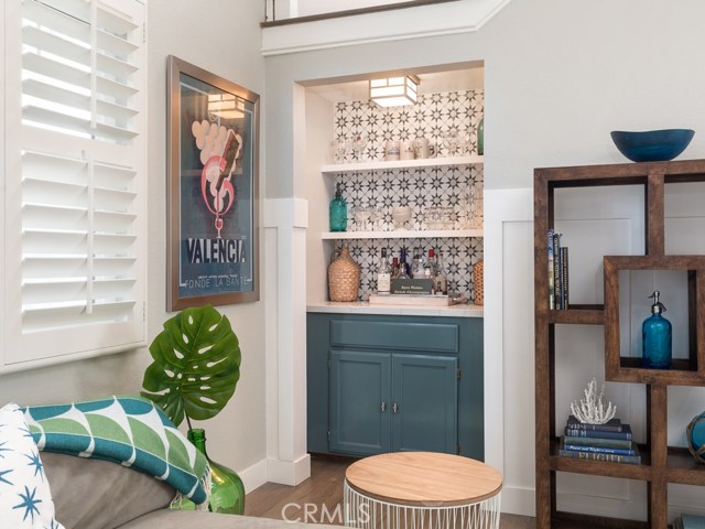 711 Irena Avenue, Redondo Beach, California 90277, 4 Bedrooms Bedrooms, ,2 BathroomsBathrooms,Residential,Sold,Irena,SB19226574