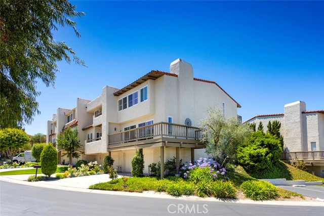 55 Aspen Way, Rolling Hills Estates, California 90274, 2 Bedrooms Bedrooms, ,1 BathroomBathrooms,Residential,Sold,Aspen,PV21171157