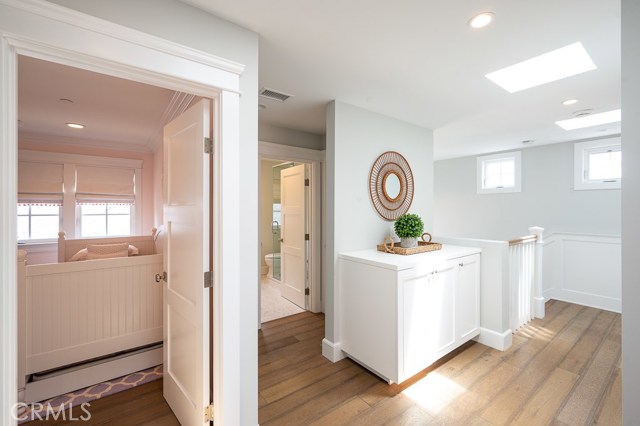 604 31st Street, Manhattan Beach, California 90266, 5 Bedrooms Bedrooms, ,4 BathroomsBathrooms,Residential,Sold,31st,SB20112940