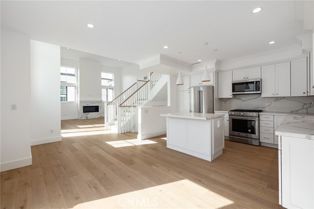 2114 Carnegie Lane, Redondo Beach, California 90278, 5 Bedrooms Bedrooms, ,5 BathroomsBathrooms,Residential,Sold,Carnegie,SB21029728