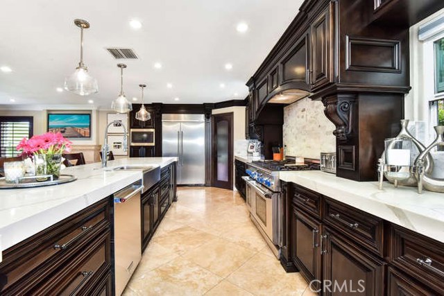 Photo of 9750 La Esperanza Avenue, Fountain Valley, CA 92708