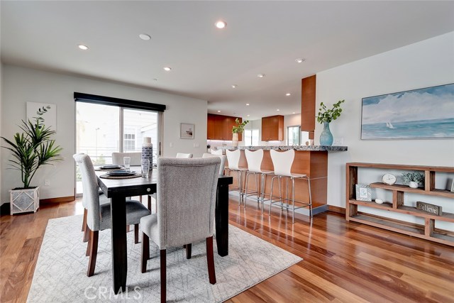 3215 Vista Drive, Manhattan Beach, California 90266, 3 Bedrooms Bedrooms, ,3 BathroomsBathrooms,Residential,Sold,Vista,SB20078547