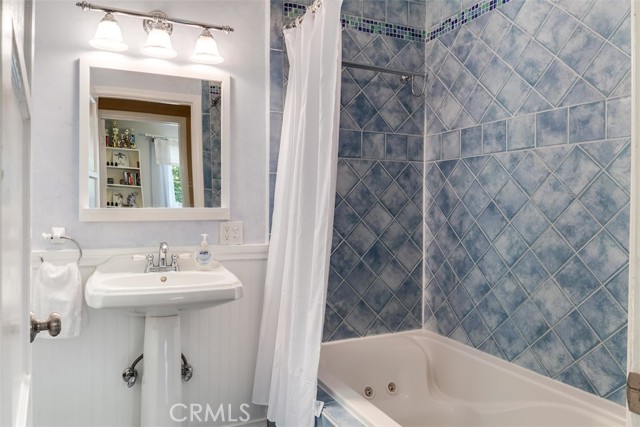 11 Dapplegray Lane, Rolling Hills Estates, California 90274, 3 Bedrooms Bedrooms, ,1 BathroomBathrooms,Residential,Sold,Dapplegray,PV21163306