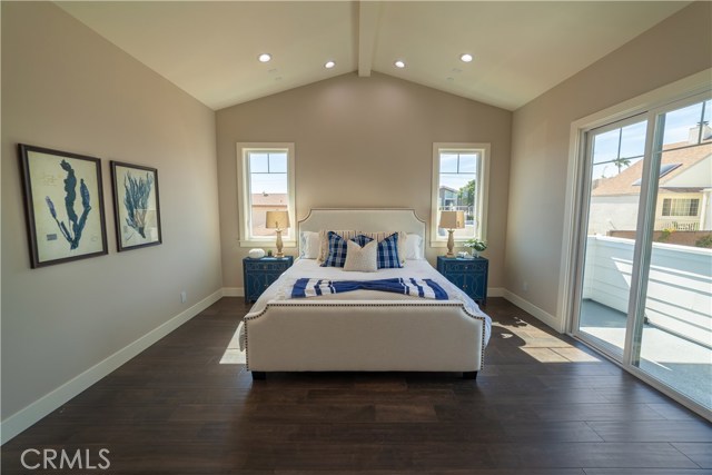 2309 Clark Lane, Redondo Beach, California 90278, 4 Bedrooms Bedrooms, ,2 BathroomsBathrooms,Residential,Sold,Clark,SB18033633