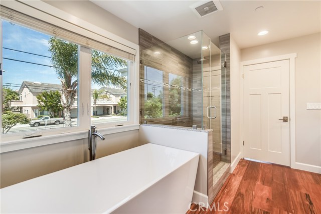 Master bath with deep soaking tub and step-in shower