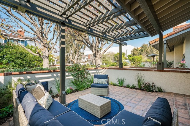 21 Cordoba Court, Manhattan Beach, California 90266, 2 Bedrooms Bedrooms, ,2 BathroomsBathrooms,Residential,Sold,Cordoba,SB21027335