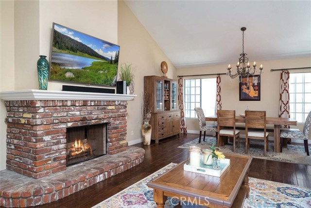 2007 Carnegie Lane, Redondo Beach, California 90278, 3 Bedrooms Bedrooms, ,2 BathroomsBathrooms,Residential,Sold,Carnegie,SB19187056