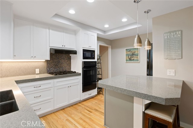 323 Avenue G, Redondo Beach, California 90277, 4 Bedrooms Bedrooms, ,1 BathroomBathrooms,Residential,Sold,Avenue G,PV21158630