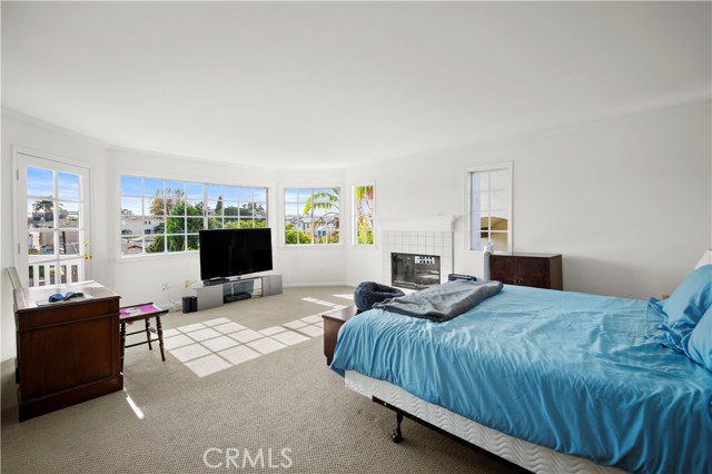 1924 Gates Avenue, Redondo Beach, California 90278, 4 Bedrooms Bedrooms, ,2 BathroomsBathrooms,Residential,Sold,Gates,PV20227378