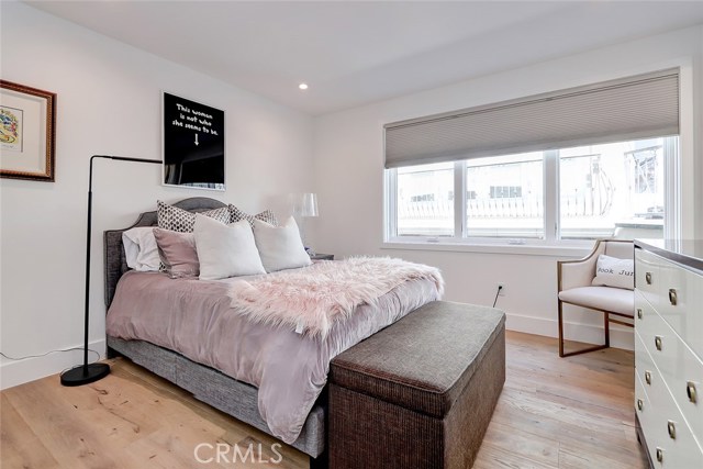 436 27th Street, Manhattan Beach, California 90266, 4 Bedrooms Bedrooms, ,4 BathroomsBathrooms,Residential,Sold,27th,SB20086504