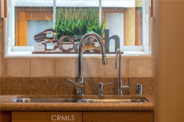 3000 Poinsettia Avenue, Manhattan Beach, California 90266, 4 Bedrooms Bedrooms, ,2 BathroomsBathrooms,Residential,Sold,Poinsettia,SB19105944