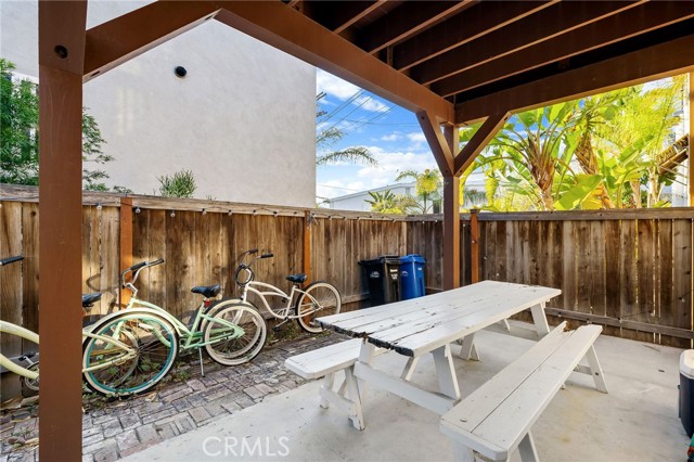 315 Manhattan Avenue, Hermosa Beach, California 90254, 3 Bedrooms Bedrooms, ,2 BathroomsBathrooms,Residential,Sold,Manhattan,SB21091815