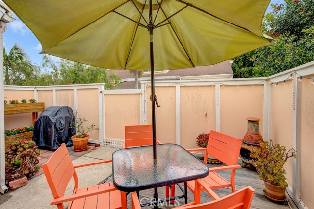2217 Vanderbilt Lane, Redondo Beach, California 90278, 2 Bedrooms Bedrooms, ,1 BathroomBathrooms,Residential,Sold,Vanderbilt,SB19150868