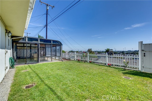 600 Faye Lane, Redondo Beach, California 90277, 5 Bedrooms Bedrooms, ,1 BathroomBathrooms,Residential,Sold,Faye,SB19183101